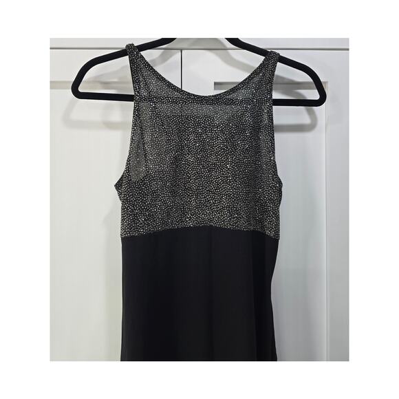 Roberta Black & Silver Evening Gown – Size Medium - Picture 4 of 16